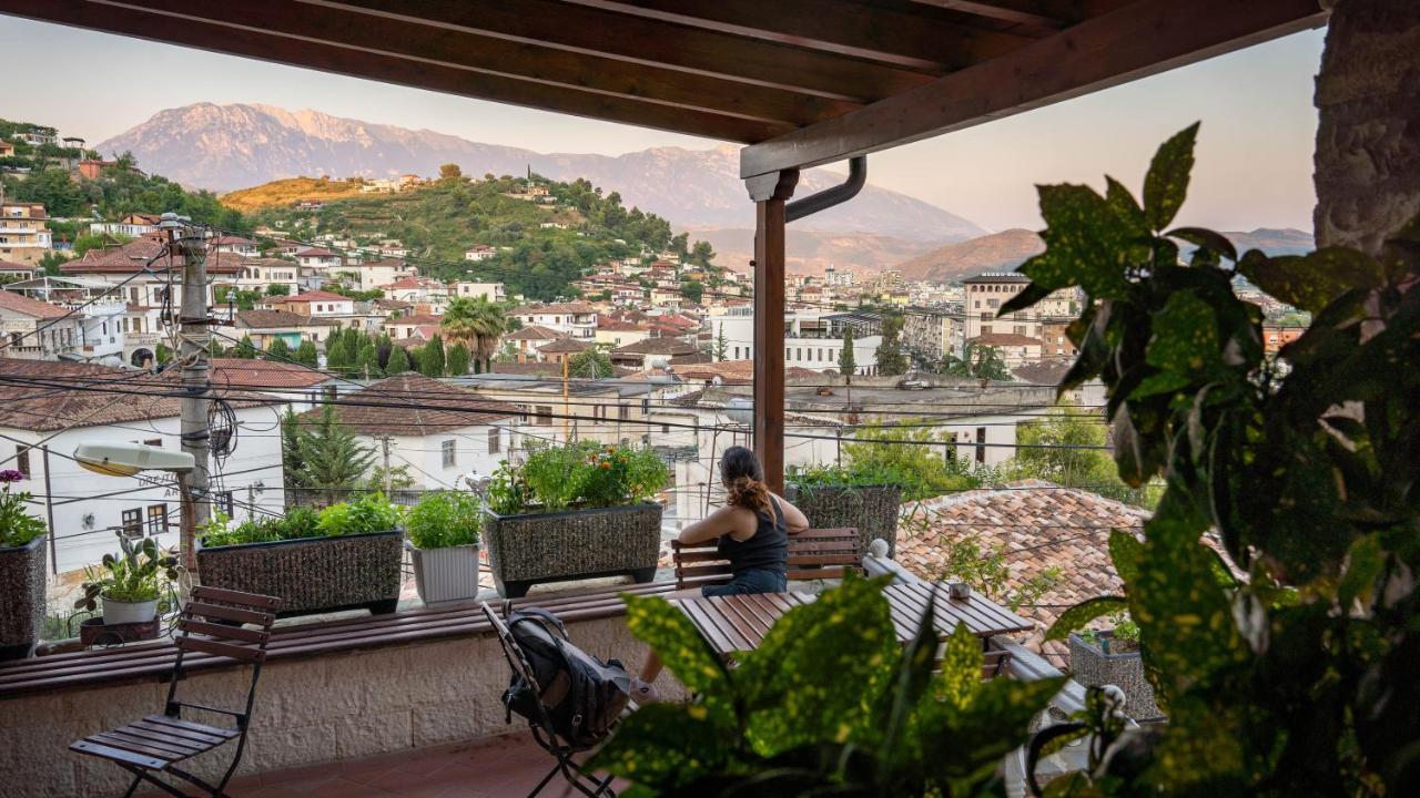 Hotel Borklad Berat Eksteriør billede
